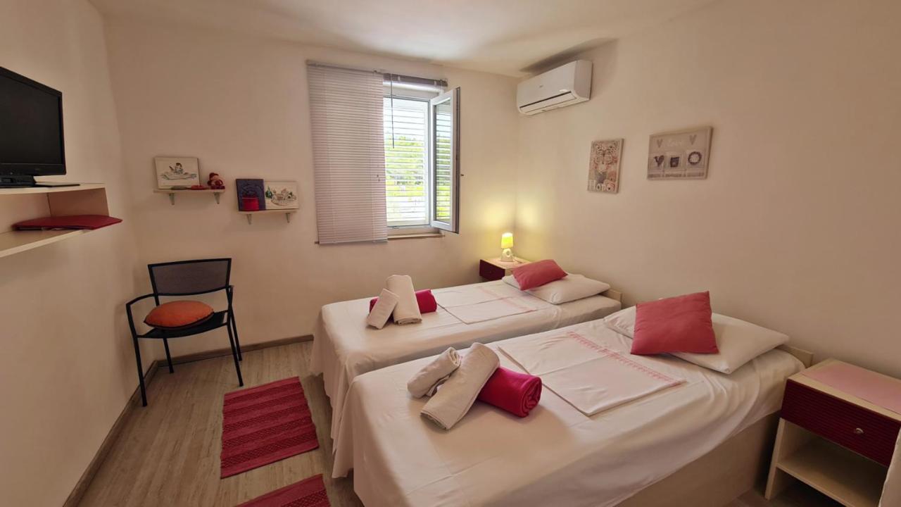 Bed & Breakfast Dora Rovanjska Extérieur photo